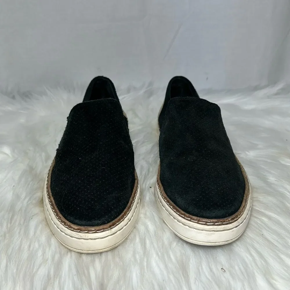 UGG Adley Perforated Suede Slip On‎ Sneakers Sz 7.5